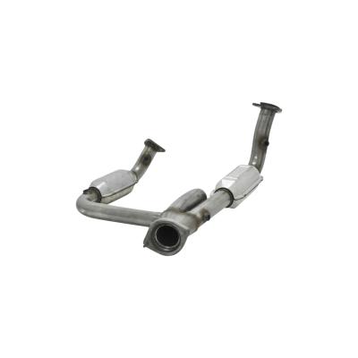 Catalytic Converter 2000 To 2006 Chevrolet And Gmc C/K Pickup, And Suv With A 4.3L V6 Engine, And 4.8L And 5.3L V8 Engines Fits 2000 Models With Flat Spot In Oe Middle Pipe Flowmaster
