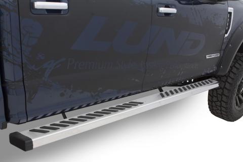 Summit Ridge 2.0 Running Board Kit Polished Stainless 2007-2013 Silverado/Sierra 1500/2500/3500 Lund
