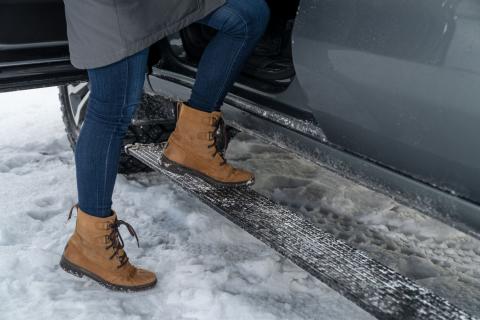 PowerStep Electric Running Boards Plug N Play System For 2019-2021 Silverado/Sierra 1500 22 Silverado LTD/Sierra Limited 20-22 Silverado/Sierra 2500/3500 Double and Crew Cab AMP Research