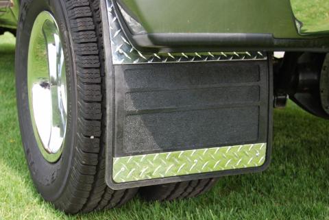 Mud Flaps Classic Dually Rubber Mudflaps / Diamond Tread Aluminium Inserts / 19 x 24 / No Brackets / Owens Products