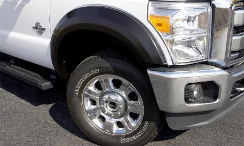 Extra Wide Style Fender Flare Set Front, Smooth, 2-Piece Set 2007-2014 Silverado/Sierra 1500/2500 HD/3500 HD Fleetside Lund