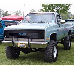 6 Inch Lift Kit (with 52 Inch Rear Springs) 1973-1991 Chevy K20 and GMC K25 Suburban or 1973-1988 3/4 Ton Solid Axle Pickup 4WD- with Superlift Shocks Superlift