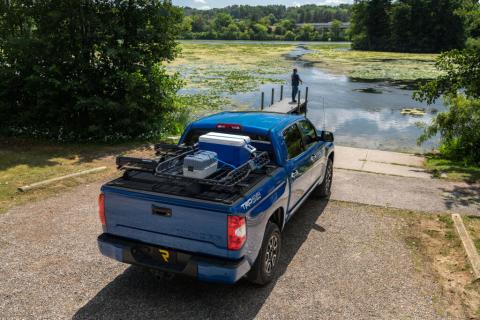 RetraxOne XR Retractable Tonneau Cover Matte One Piece Polycarbonate Construction 2022-2026 Toyota Tundra Regular/Double Cab 6' 7 inch Bed with Deck Rail System without Stake Pockets