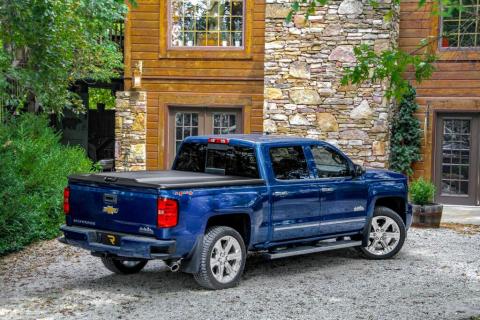 Tonneau Cover Elite 2014-2018 (2019 Legacy) Chevrolet Silverado 1500/2015-2019 2500 HD/3500 HD 6 Foot 6 Inch Bed Std/Ext/Crew Cab Black Textured UnderCover