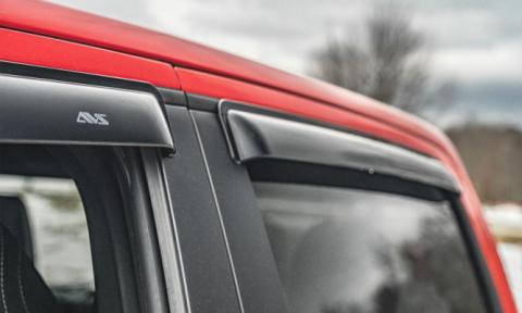 Ventvisor Deflector for 2000-2004 Nissan Frontier/Frontier Sc/Frontier Sve Crew Cab Pickup Smoke Outside Mount 4 Piece AVS