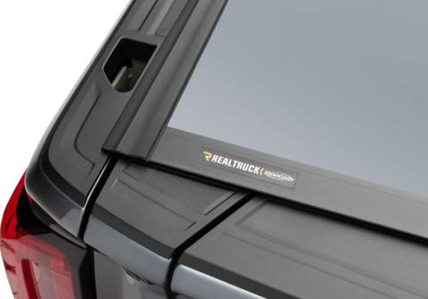 Tonneau Cover Fusion 2019 (New Body Style) 2022 Silverado/Sierra 5 Foot 10 Inch Bed With Or Without Multi-Pro Tailgate UnderCover