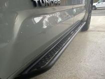 Dominator Xtreme D6 SideSteps With Mounting Bracket Kit Textured Black 2022-2026 Toyota Tundra Go Rhino