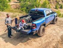 Retrax IX Tonneau Cover 2017-2026 Ford F-250/350 6' 10 inch Bed
