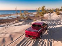 Tonneau Cover Fusion 2015-2017 Colorado/Canyon/2019 Colorado/Canyon 5 Foot Bed Pull Me Over Red UnderCover